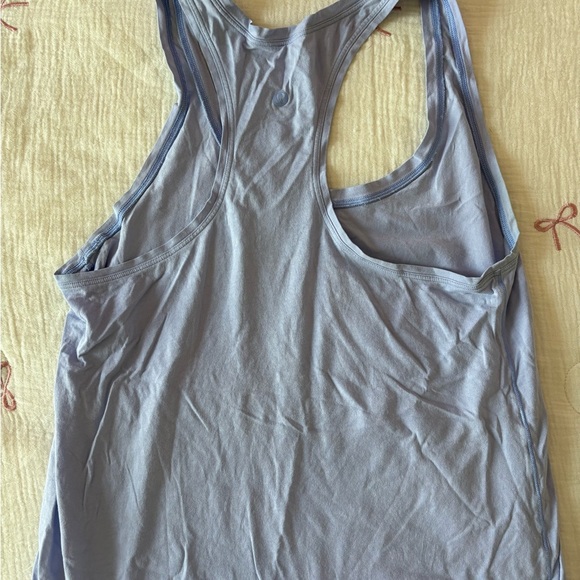 Lululrmon tank top - Picture 2 of 2